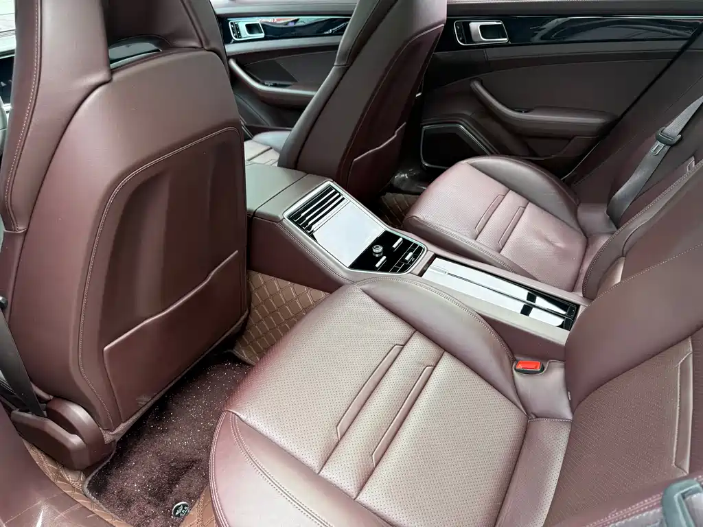 Porsche Panamera — миниатюра 10
