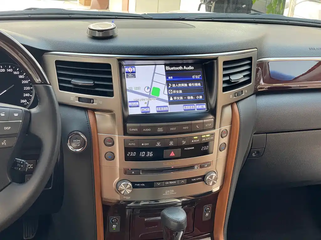 Lexus LX — миниатюра 27