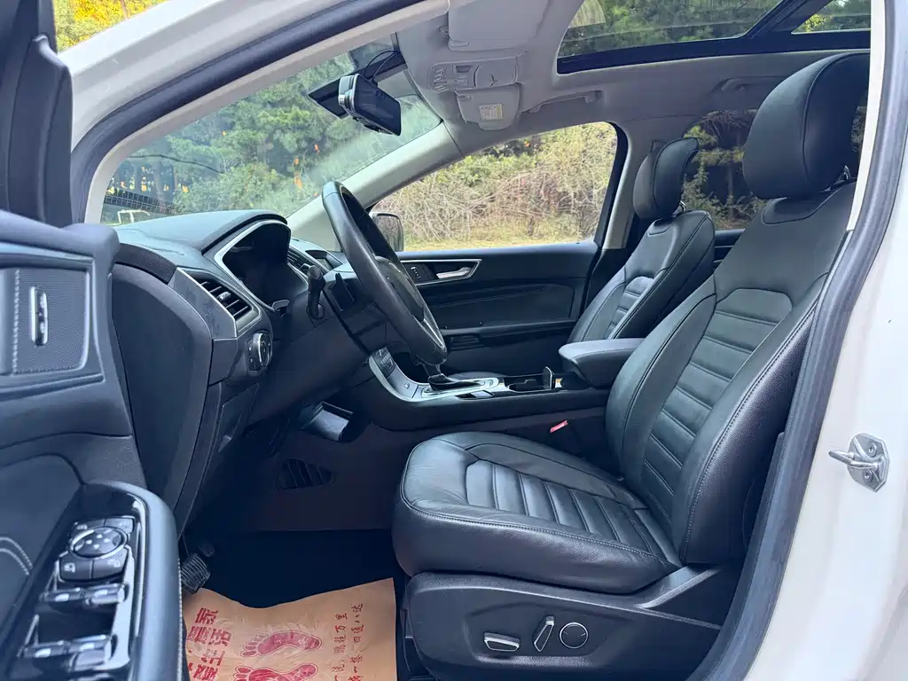 Ford Edge — миниатюра 5