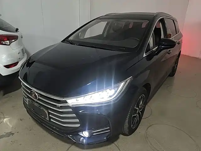 2019 BYD Song Max
