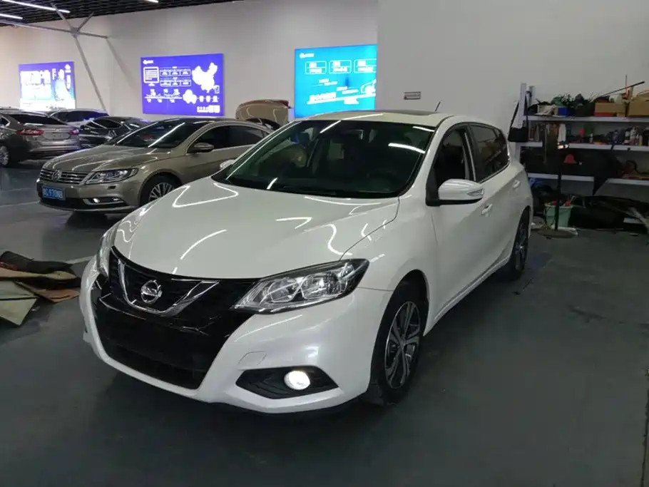 Nissan Tiida