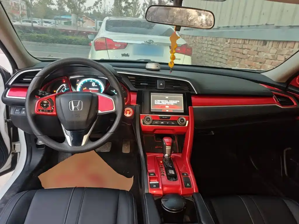 Honda Civic — миниатюра 10