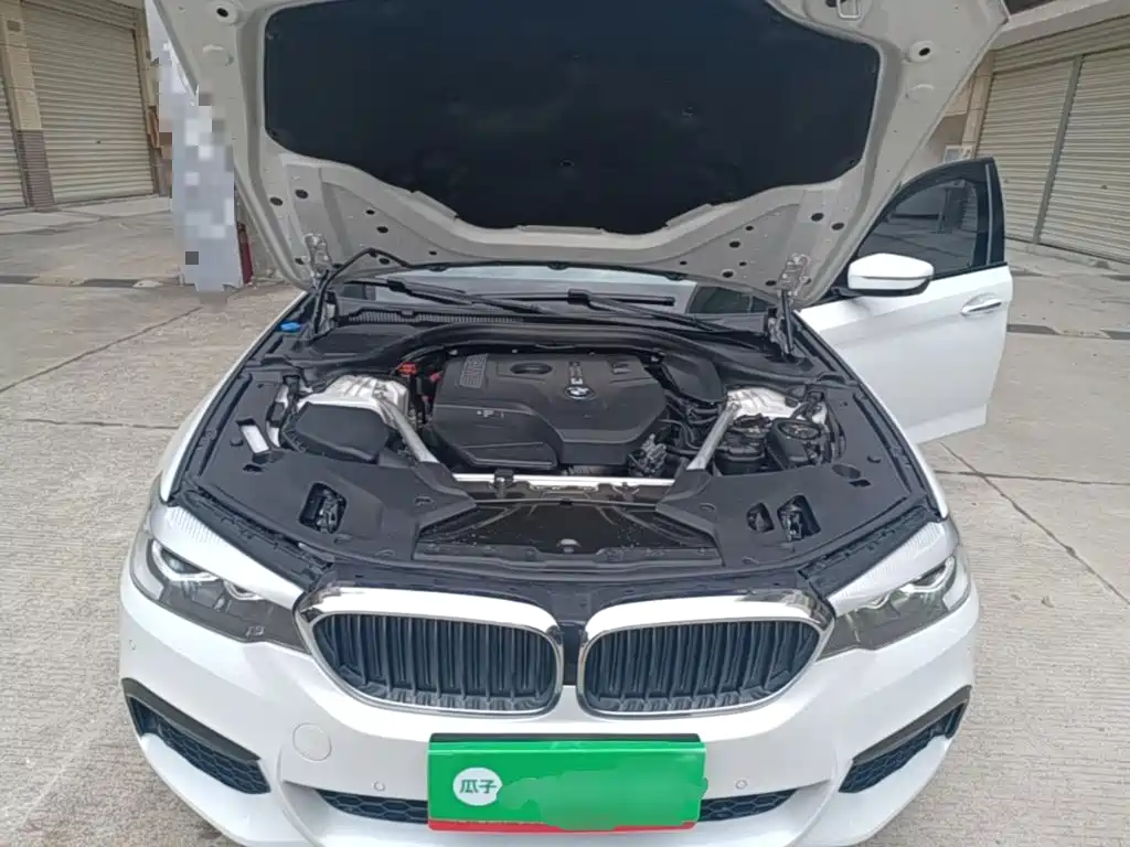 BMW 5 Series — миниатюра 20