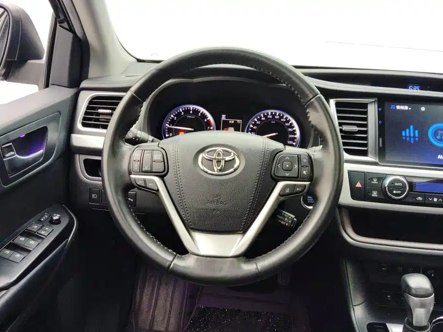 Toyota Highlander — миниатюра 15