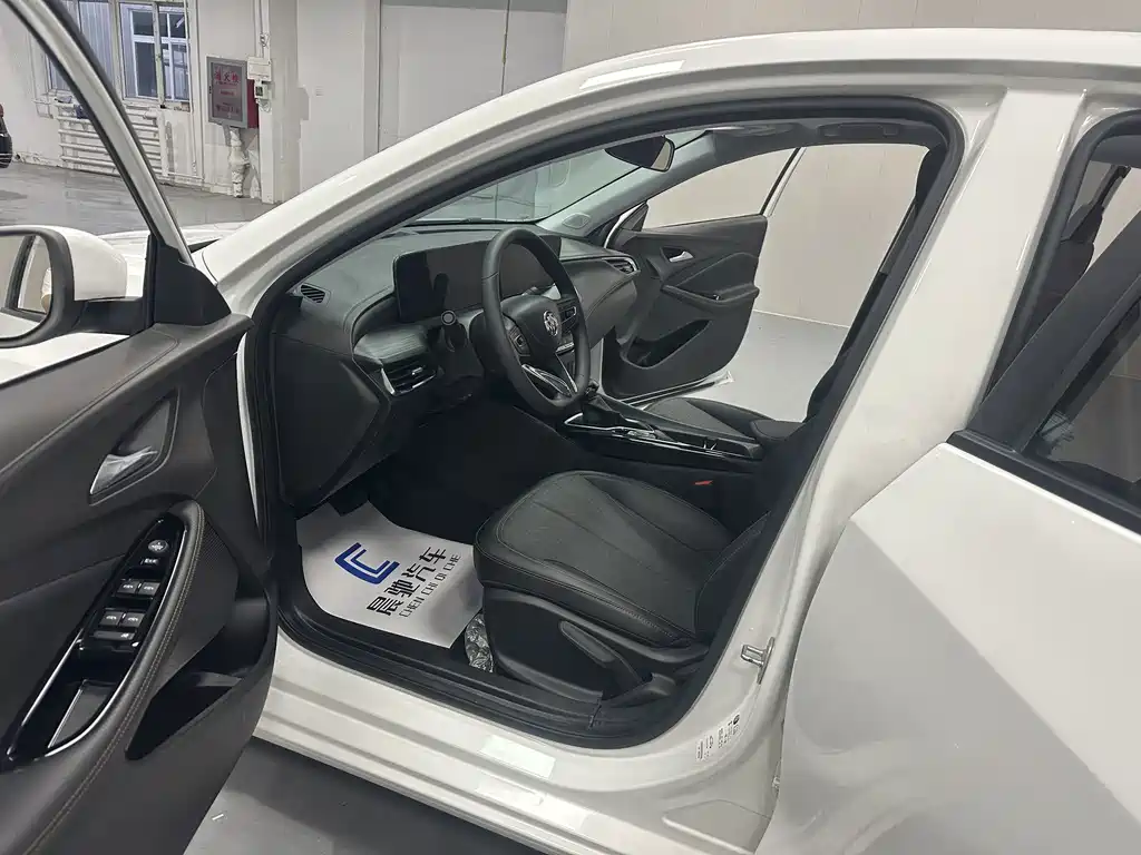 Buick Verano — миниатюра 11