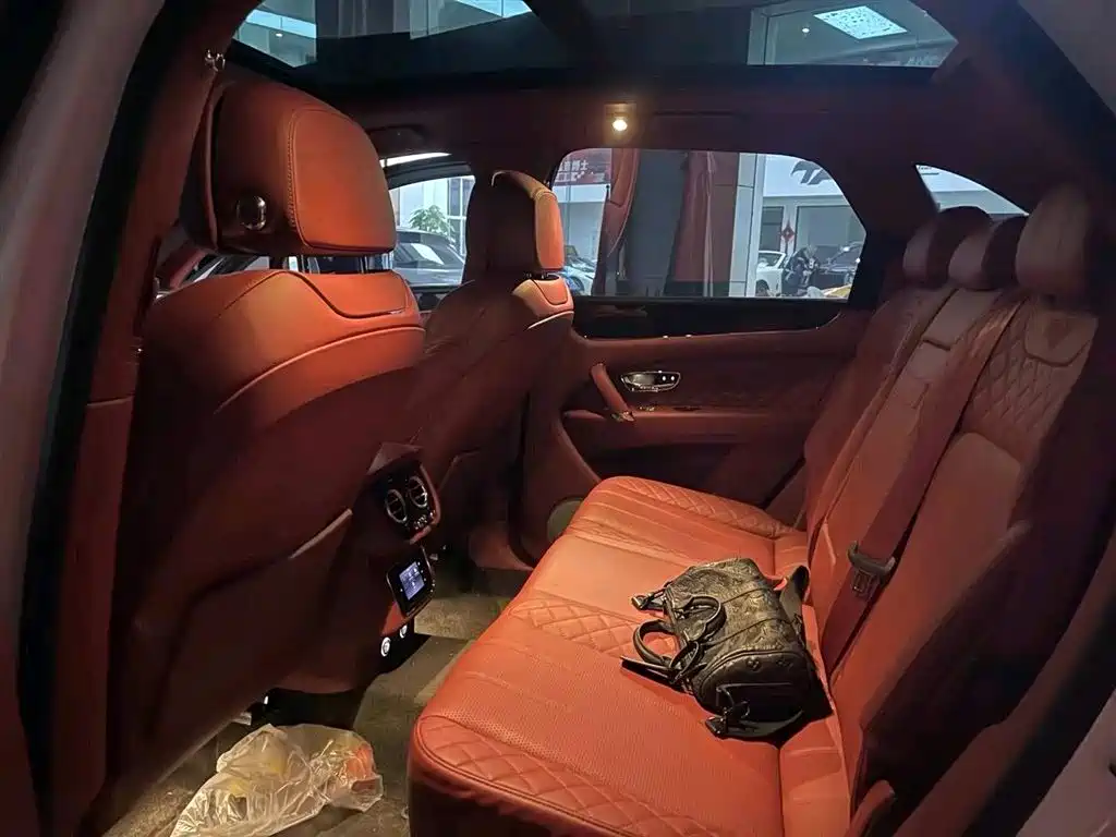Bentley Bentayga 2016 6.0T Standard