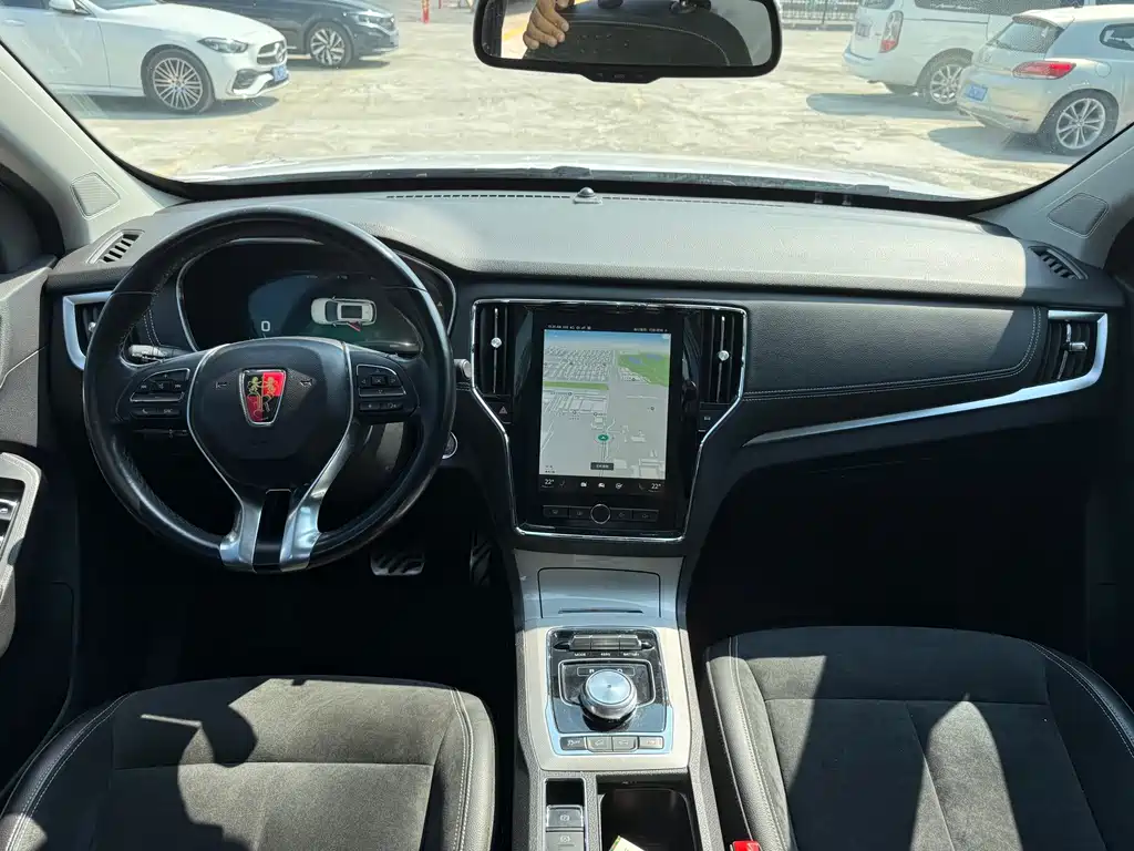 Roewe RX5 New Energy — миниатюра 5