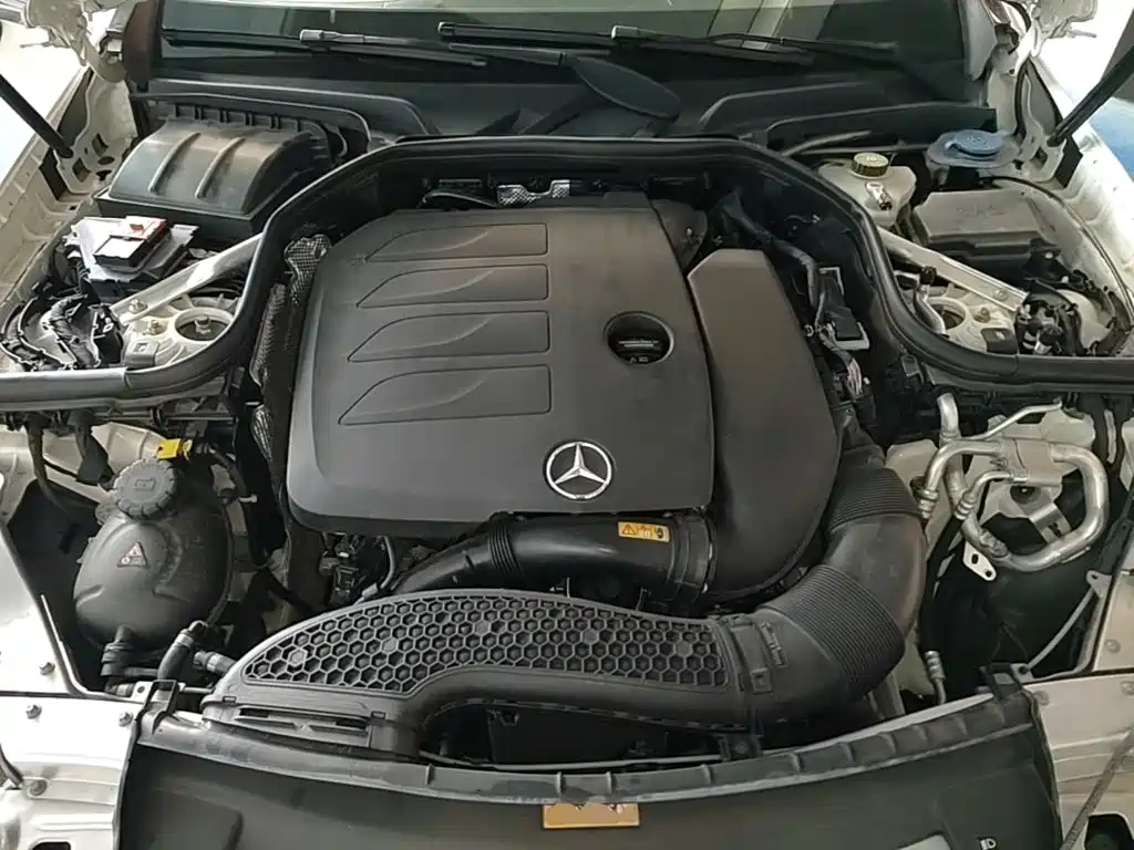 Mercedes-Benz E-Class (Import) — миниатюра 20