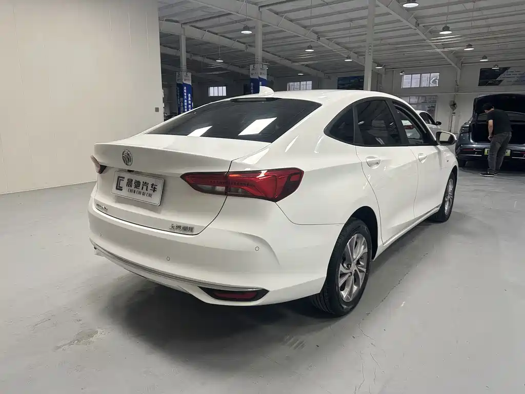 Buick Verano — миниатюра 5