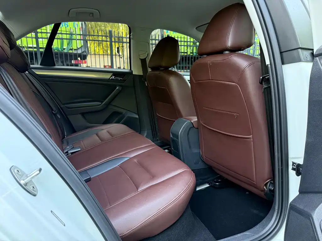 Volkswagen Bora — миниатюра 10