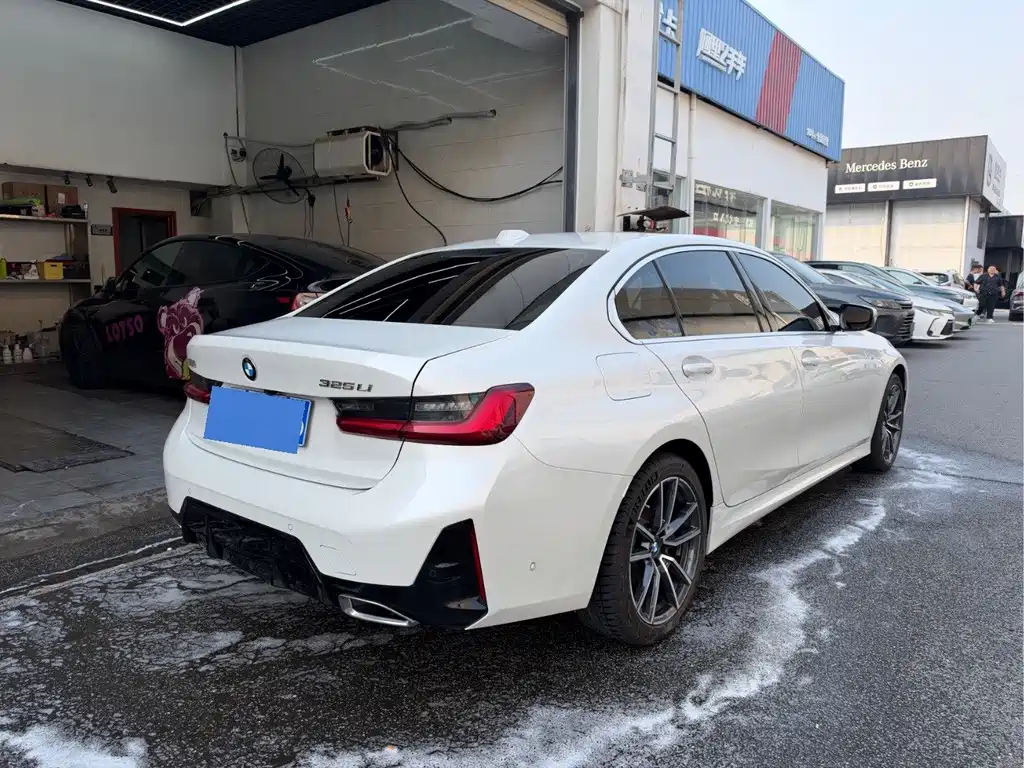 BMW 3 Series — миниатюра 4
