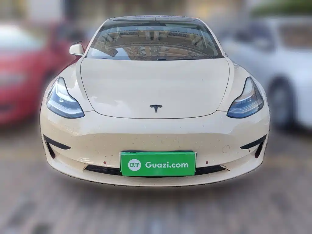 Tesla Model 3 — миниатюра 2