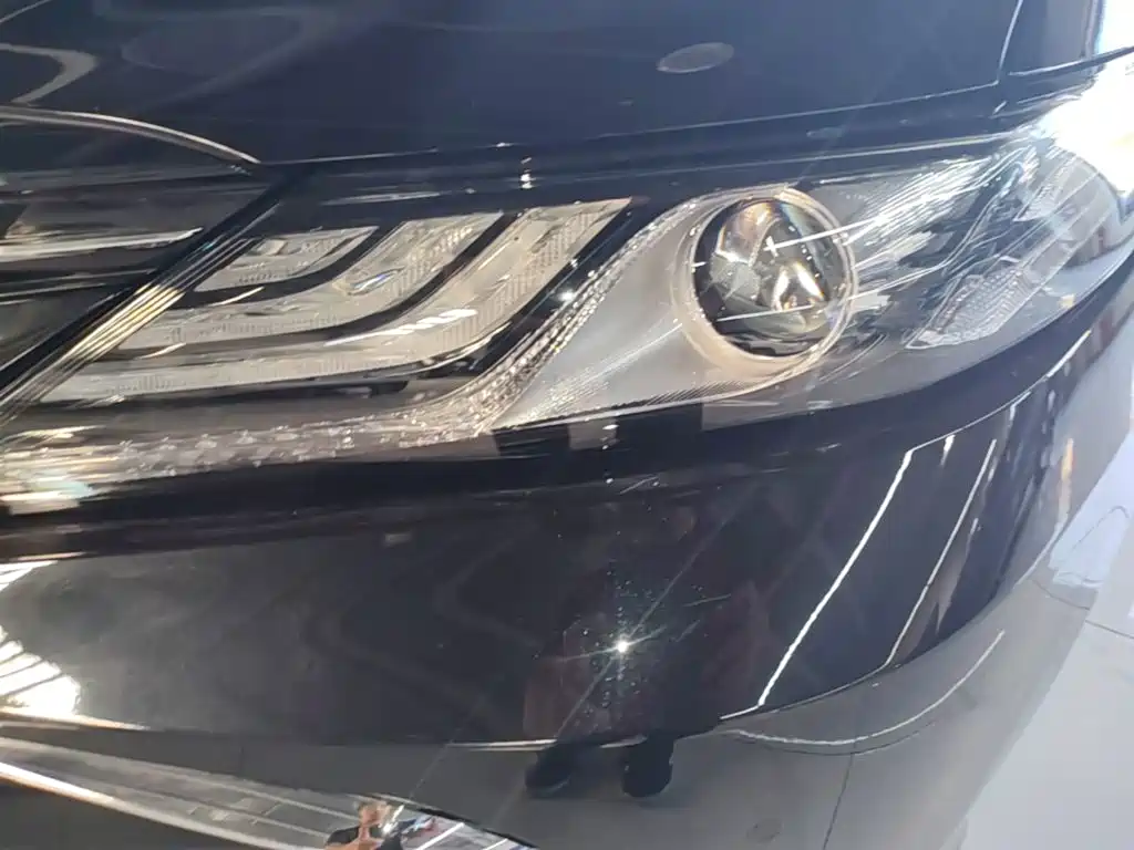 Toyota Camry — миниатюра 24
