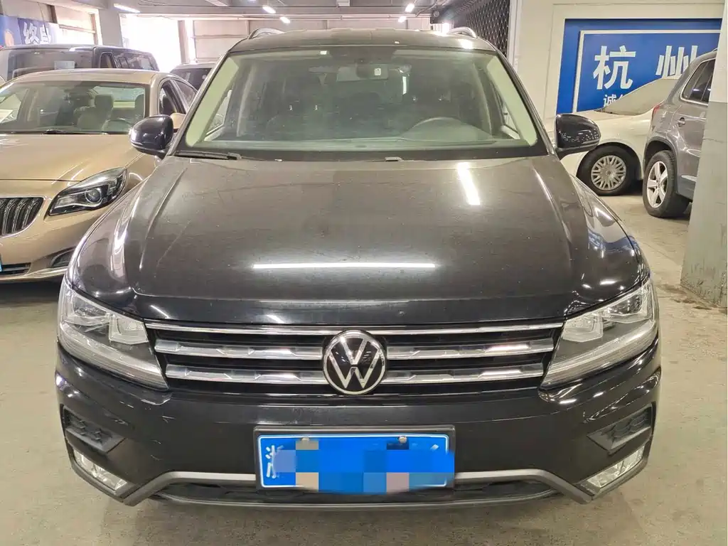 Volkswagen Tiguan L — миниатюра 2