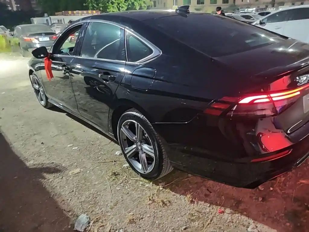 Honda Accord — миниатюра 5