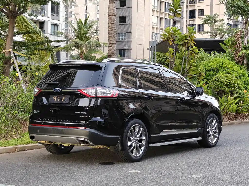 Ford Edge — миниатюра 9