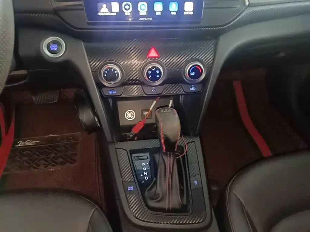 Hyundai Elantra — миниатюра 14