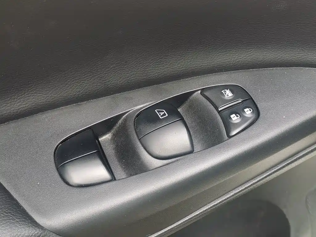 Nissan Sylphy — миниатюра 10