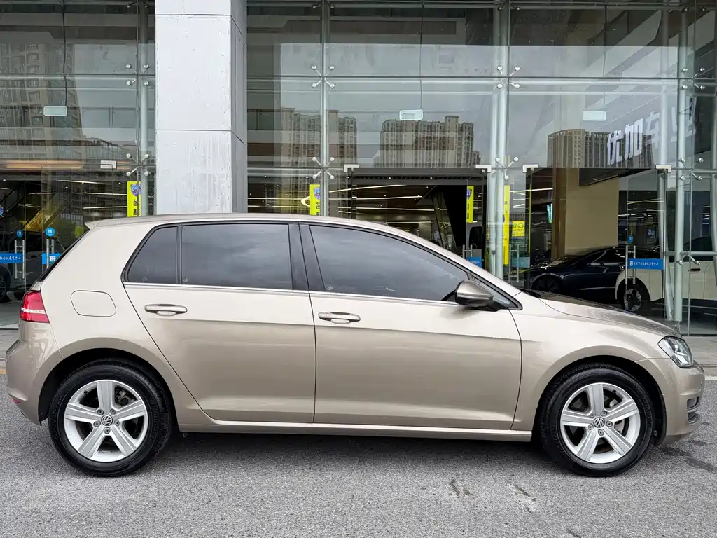 Volkswagen Golf — миниатюра 7