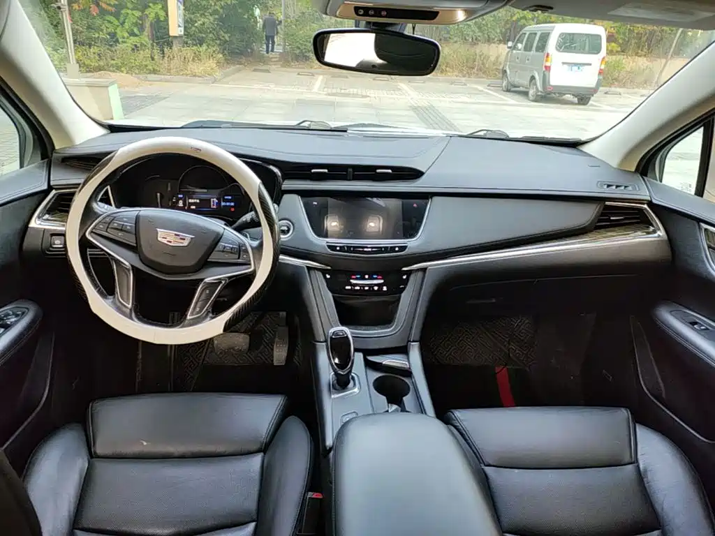 Cadillac XT5 — миниатюра 5