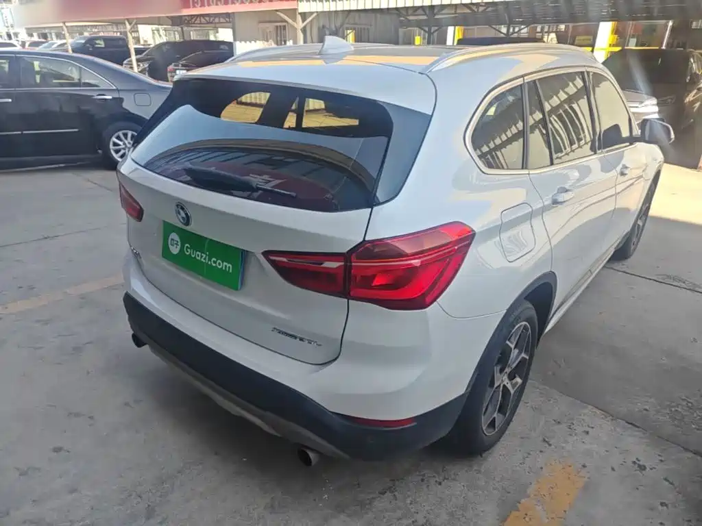 BMW X1 — миниатюра 7