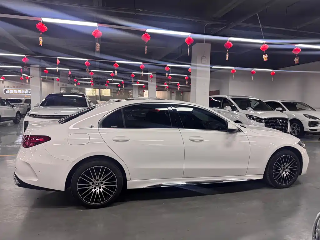 MERCEDES-BENZ C CLASS