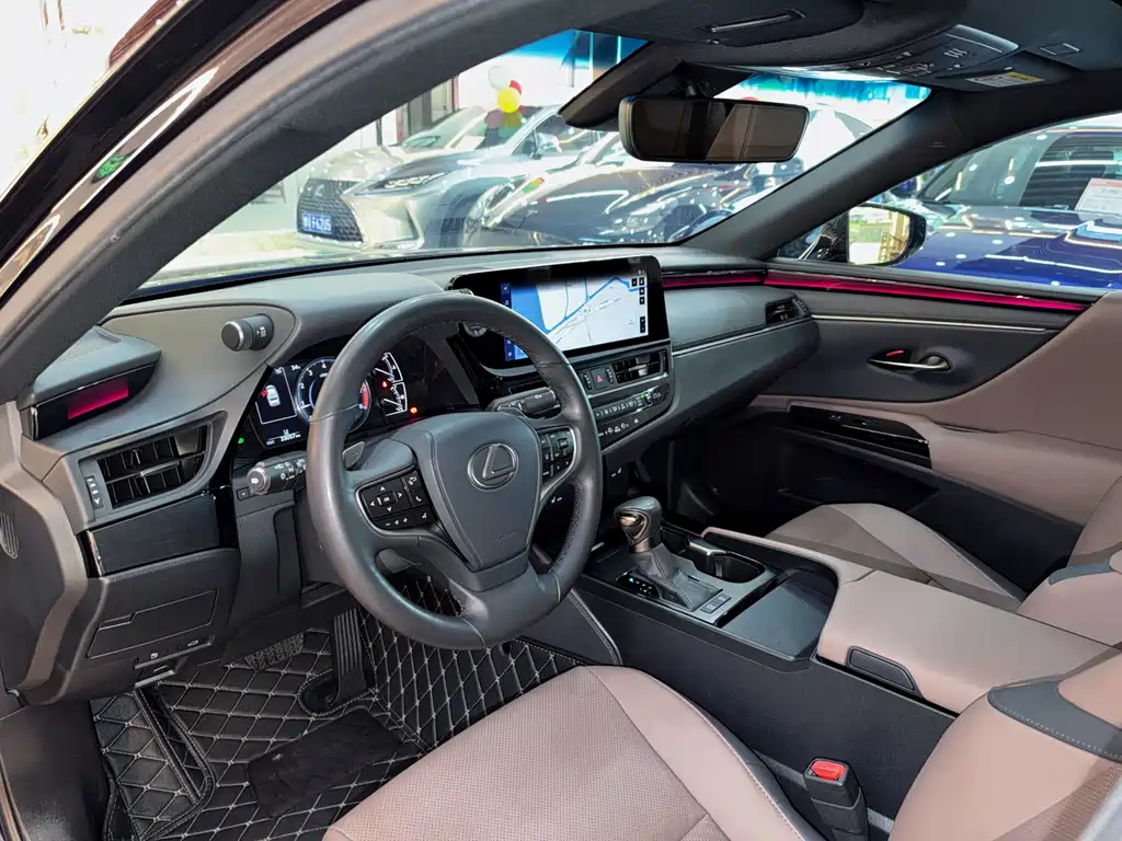 Lexus ES — миниатюра 7