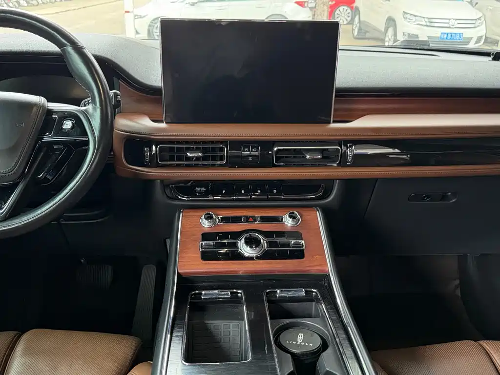 Lincoln Aviator — миниатюра 10