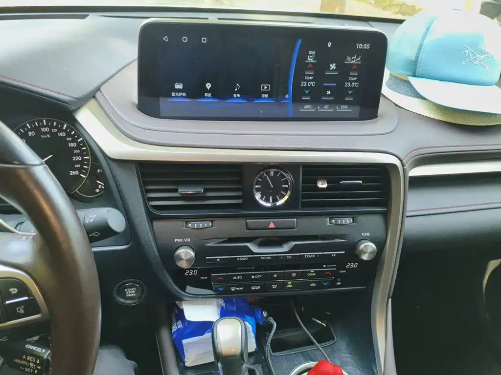 Lexus RX — миниатюра 14