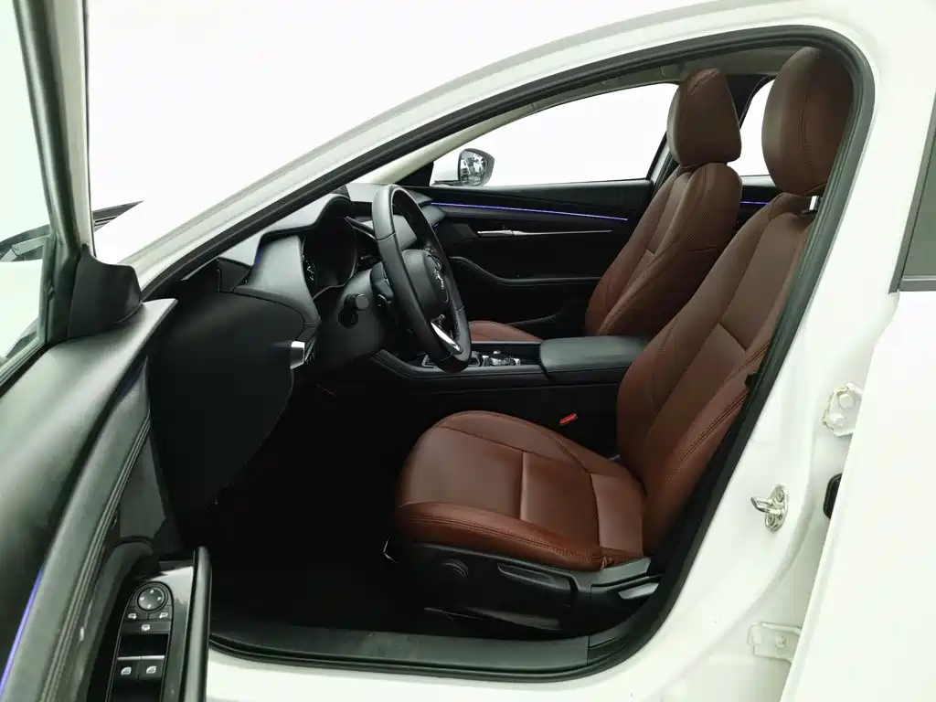 Mazda 3 Axela — миниатюра 10