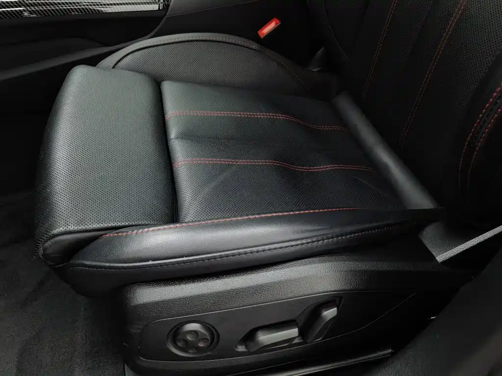 Audi A4L — миниатюра 20