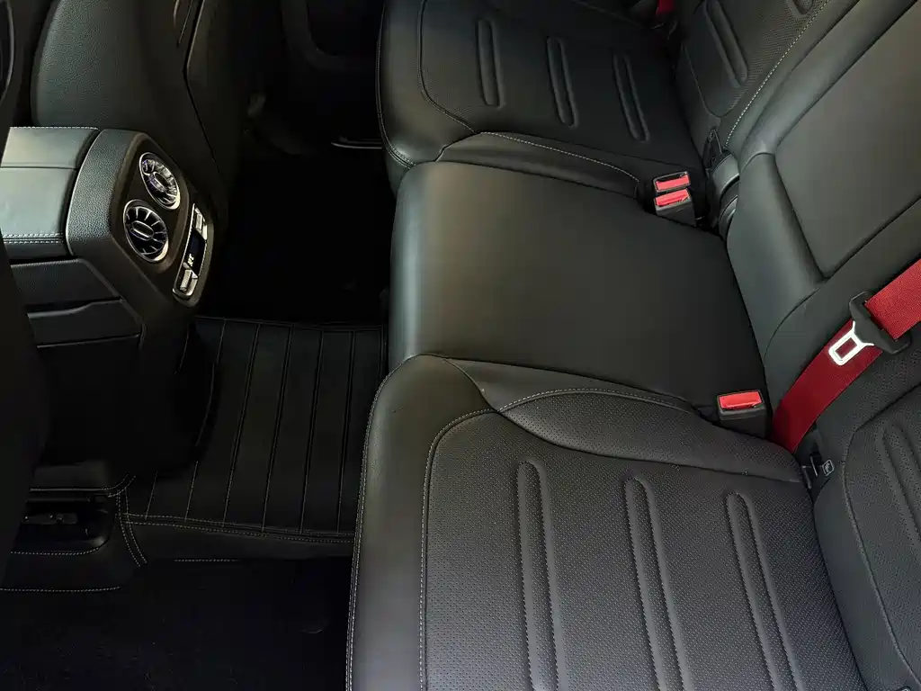 Mercedes-Benz G-Class — миниатюра 13