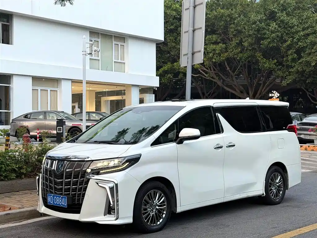 Toyota Alphard 2021