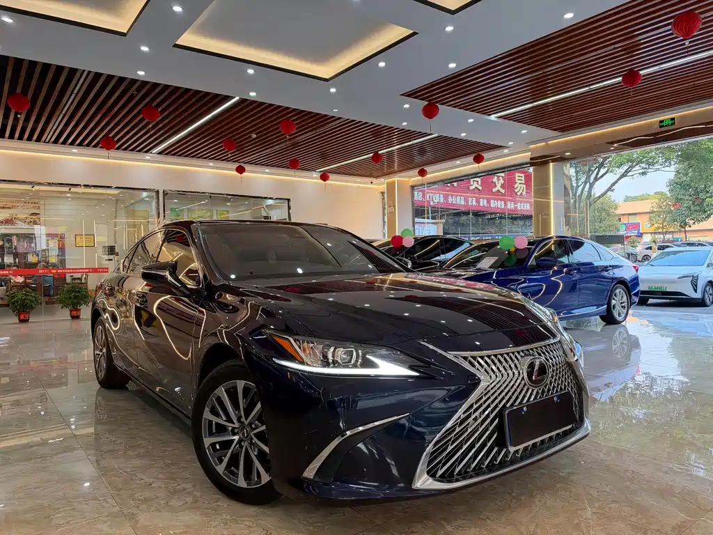 Lexus ES — миниатюра 3