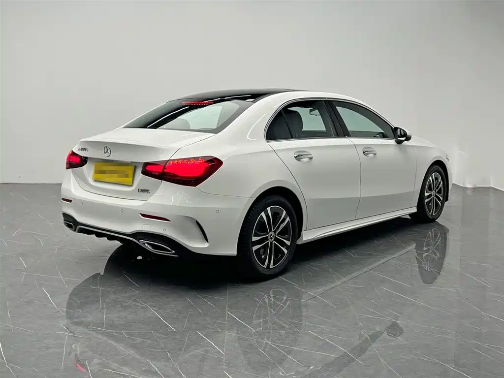 Mercedes-Benz A-Class A 2024 A 200 L