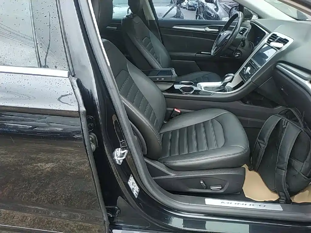 Ford Mondeo — миниатюра 25