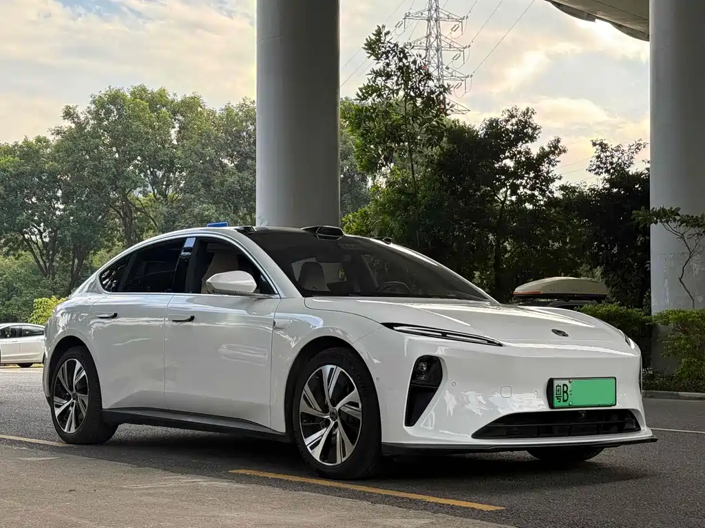 NIO NIO ET5