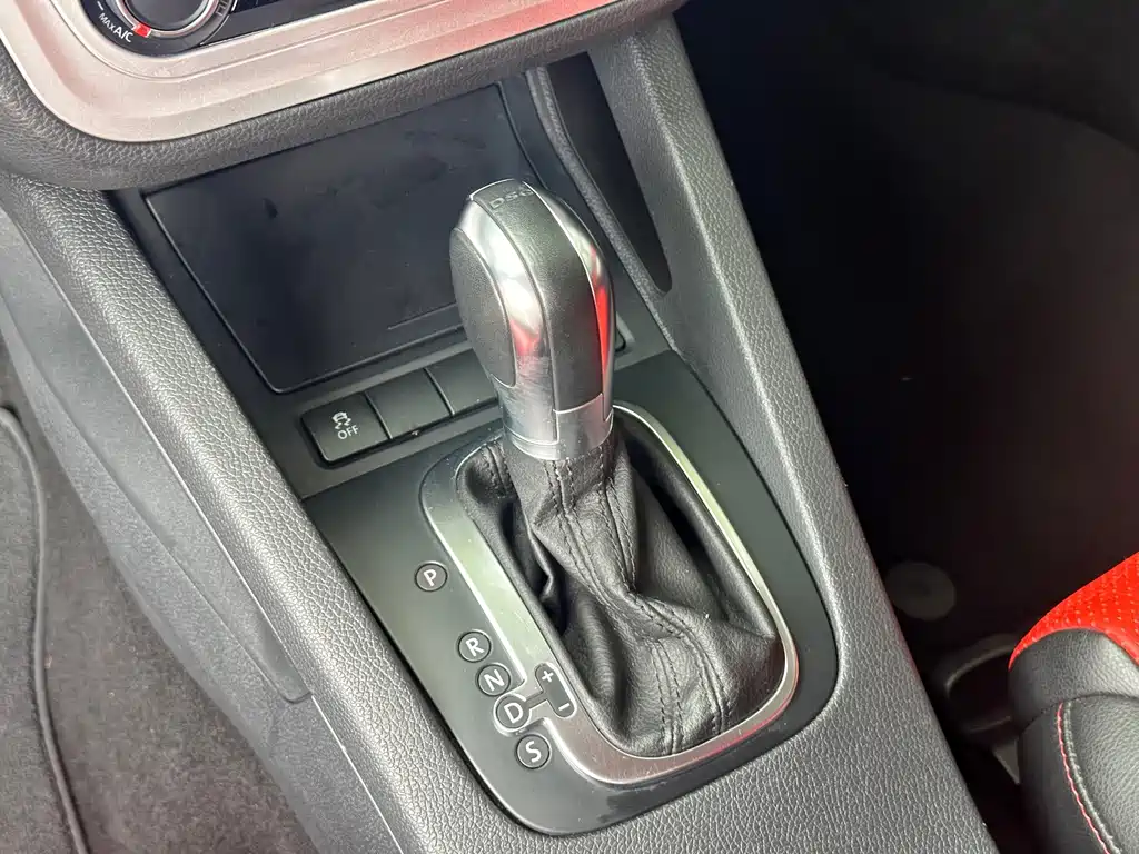 Volkswagen Scirocco — миниатюра 12