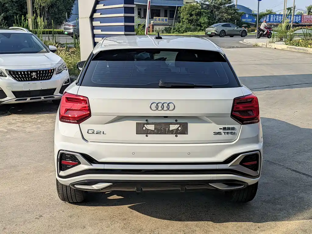 Audi Q2L — миниатюра 7