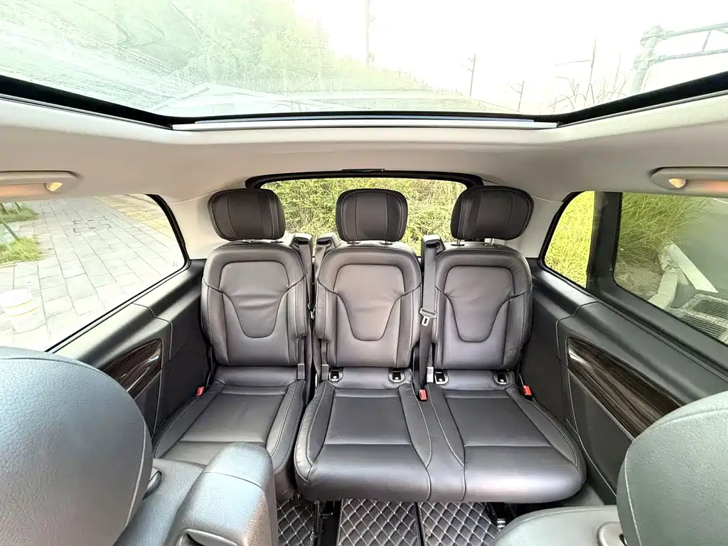 Mercedes-Benz V-Class — миниатюра 6
