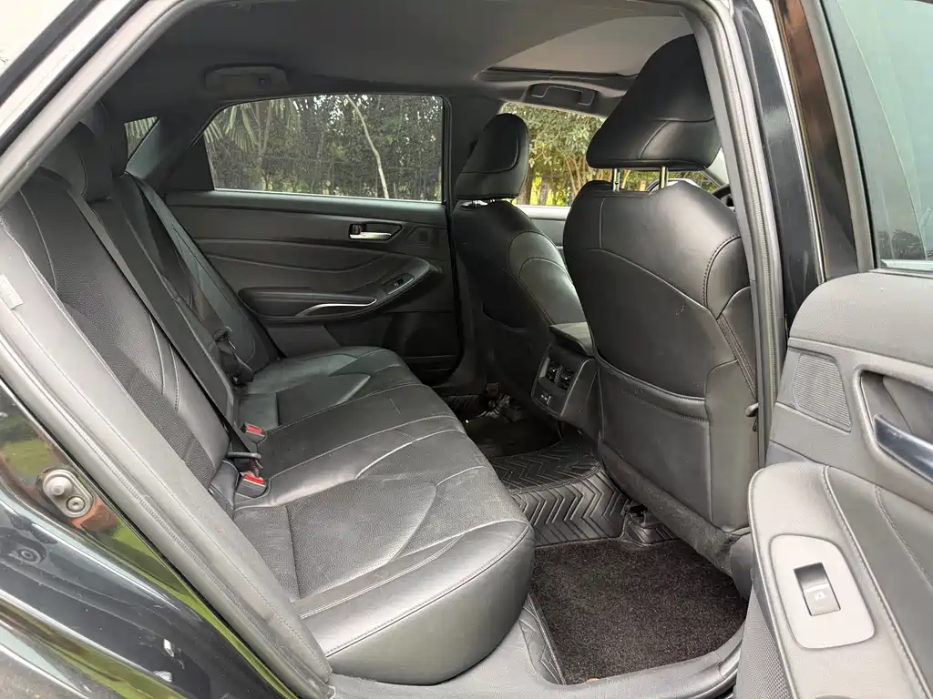 Toyota Avalon — миниатюра 6