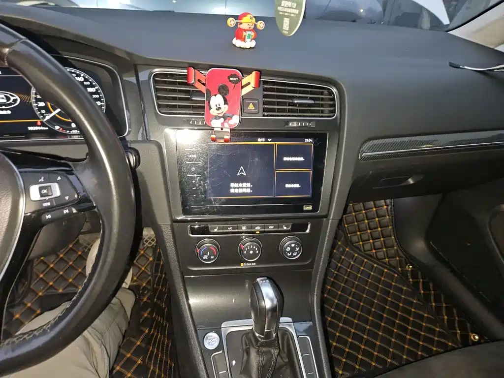Volkswagen Golf — миниатюра 9