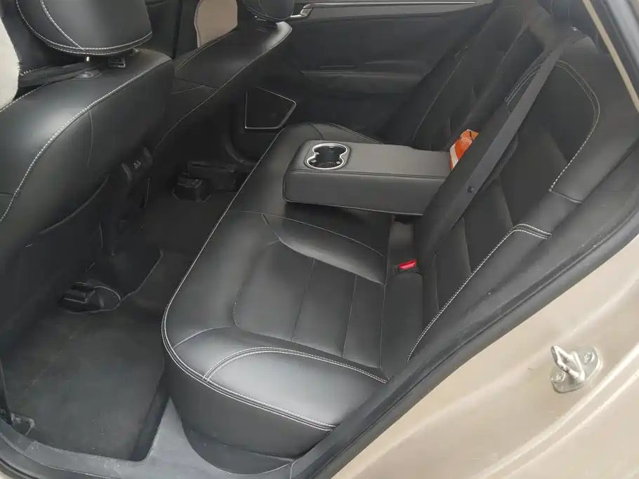 Geely Emgrand GL — миниатюра 11