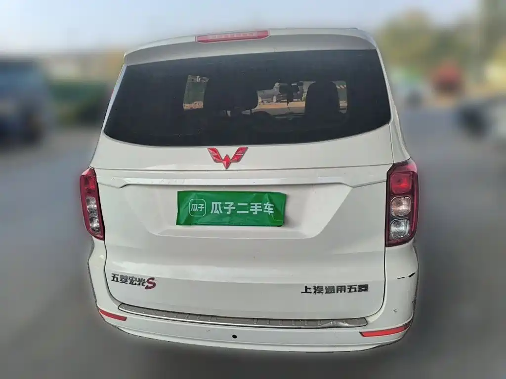 Wuling Hongguang — миниатюра 3