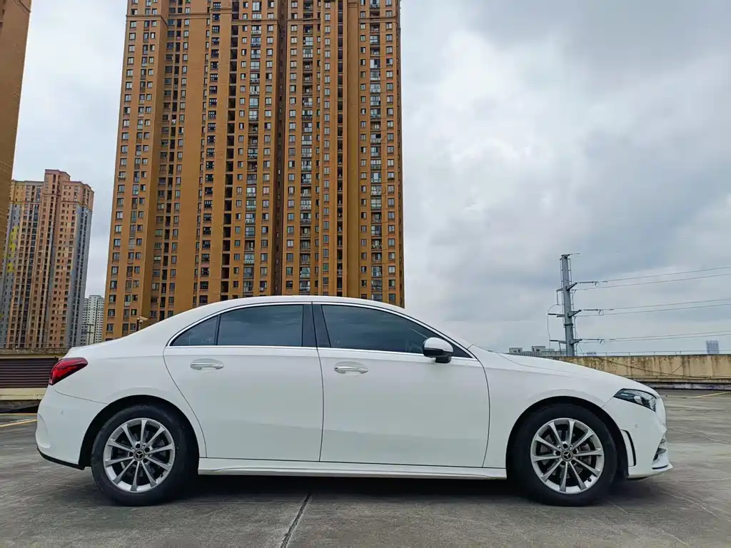 Mercedes-Benz A-Class — миниатюра 3