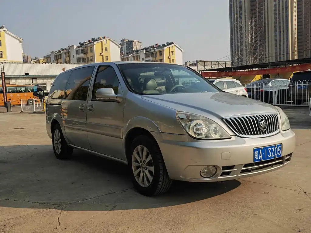 Buick GL8 2013 2.4L