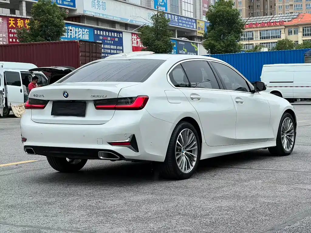 BMW 3 Series — миниатюра 9