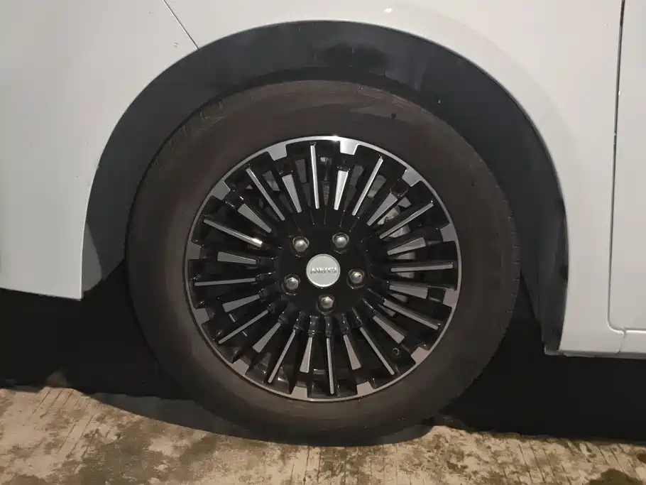 BAW Ruisheng Ace M7 New Energy — миниатюра 6
