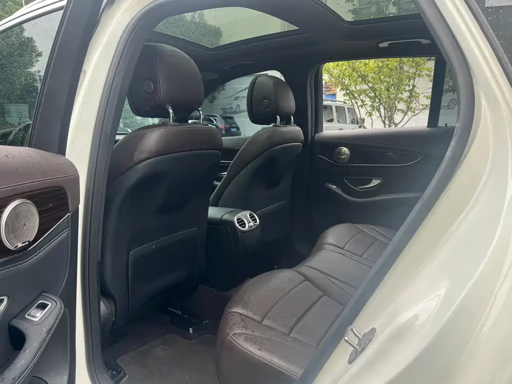 Mercedes-Benz GLC — миниатюра 12