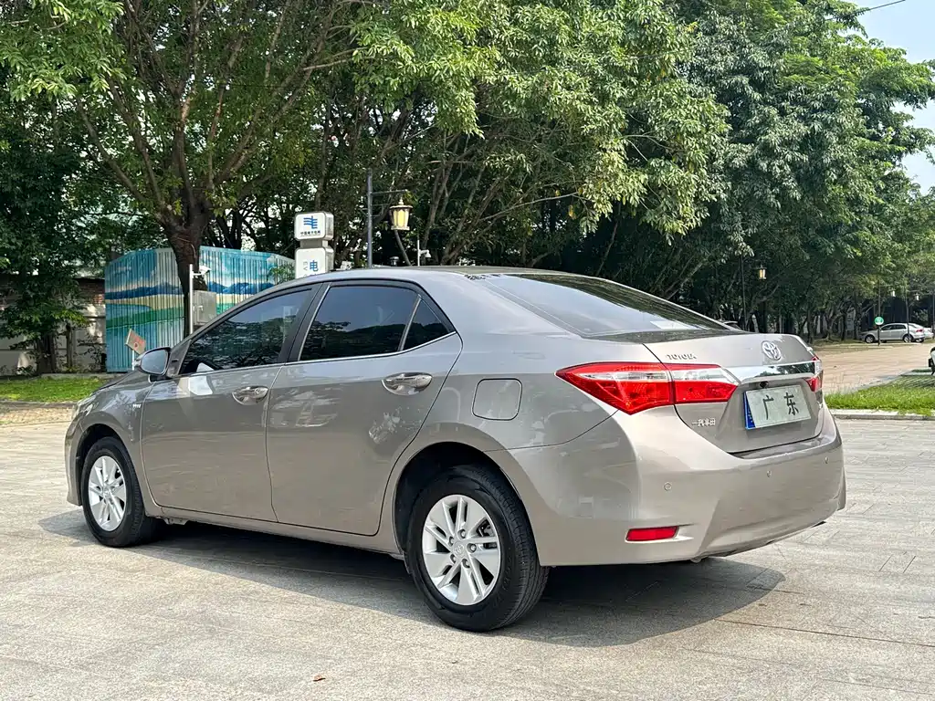 Toyota Corolla — миниатюра 9
